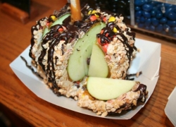 nom.ms – Tweet pictures of food